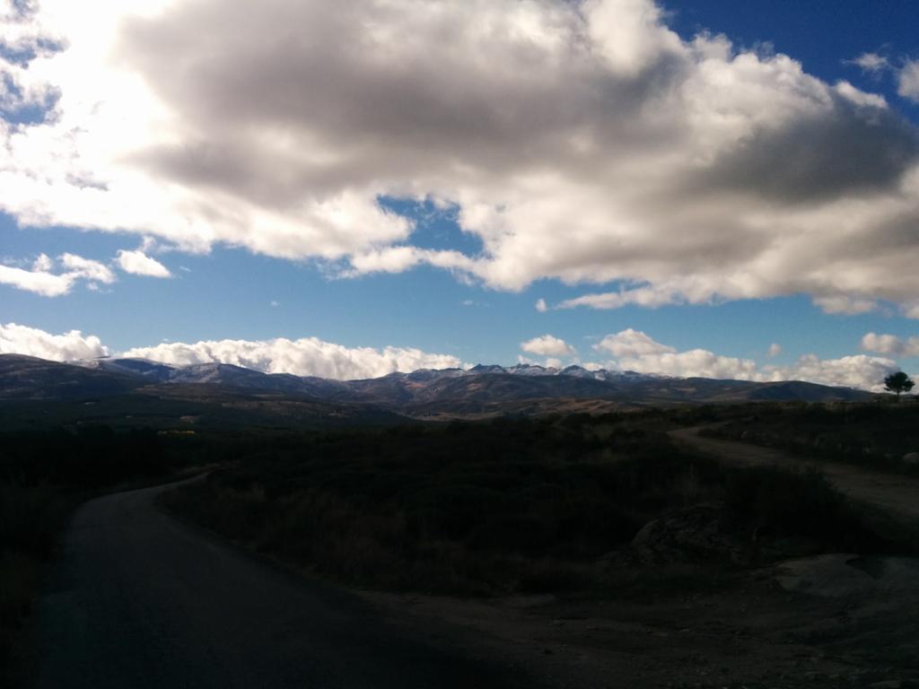 Hostal Refugio De Gredos Navarredonda de Gredos Buitenkant foto