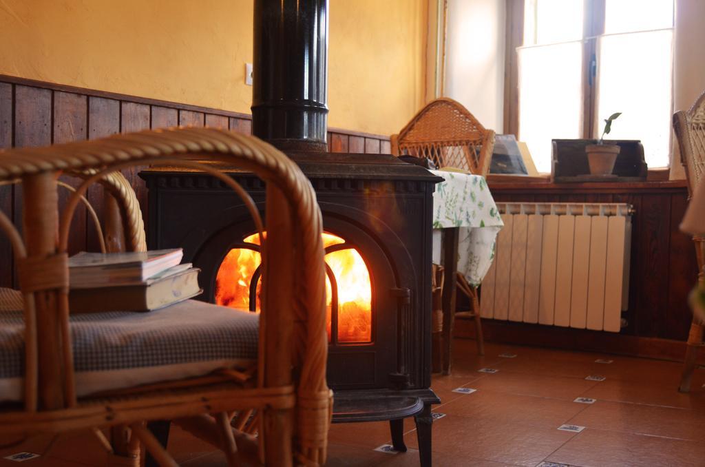 Hostal Refugio De Gredos Navarredonda de Gredos Buitenkant foto